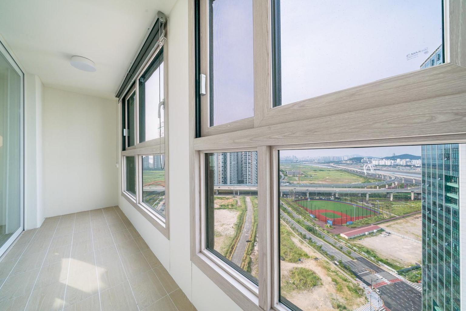 Urbanstay Songdo Moonlight Park Incheon Esterno foto